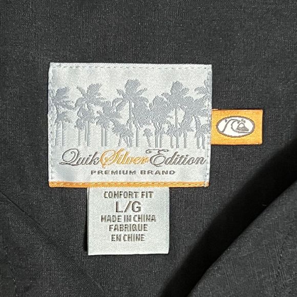 Quiksilver Floral Button Up Shirt Men's L Black Embroidered Short Sleeve Modal - Picture 4 of 17